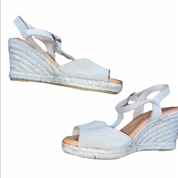 Visanze Collection size 39/US 6 1/2 tan leather wedges - Picture 3 of 6